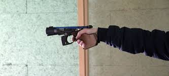 Pistola automatica Pistola automatica